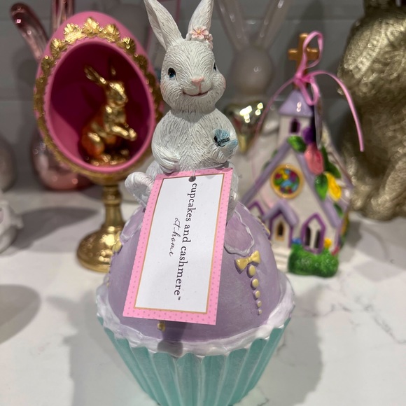 Tik Tok Viral Cupcakes and Cashmere Easter Bunny Cupcake Decor - Picture 1 of 6